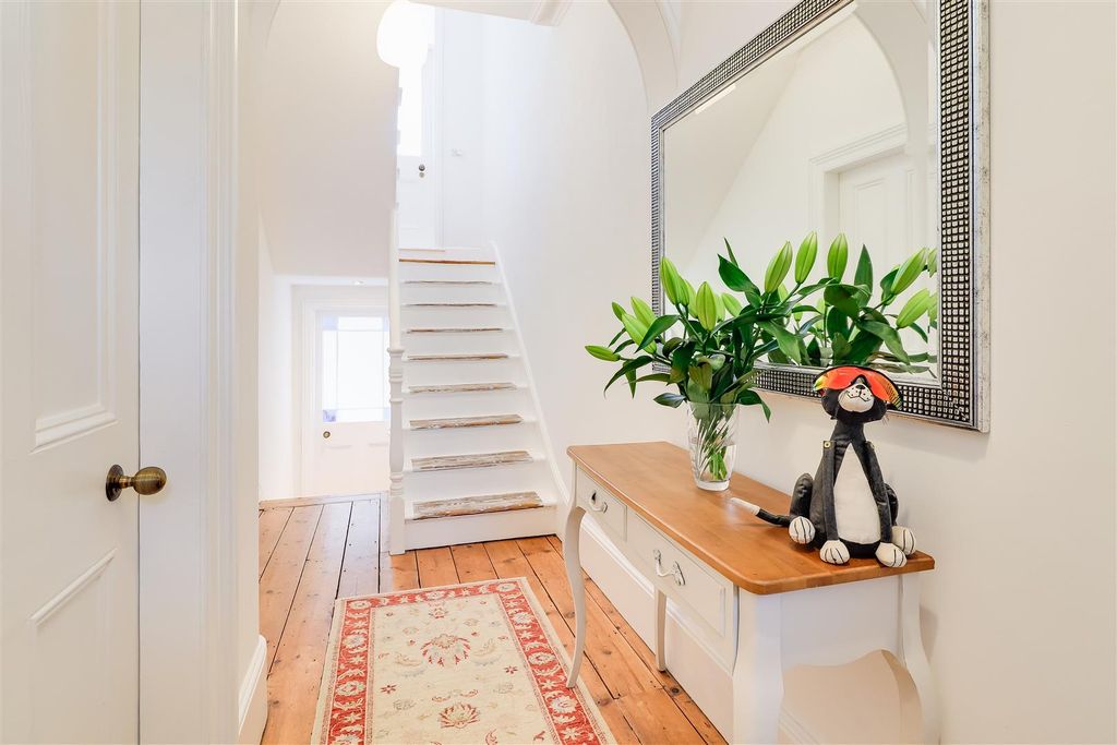Property photo 3 of 22 Img (10).Jpg