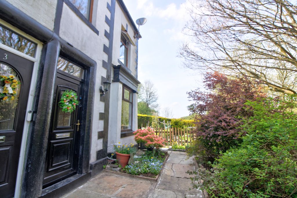 Property photo 1 of 32 1