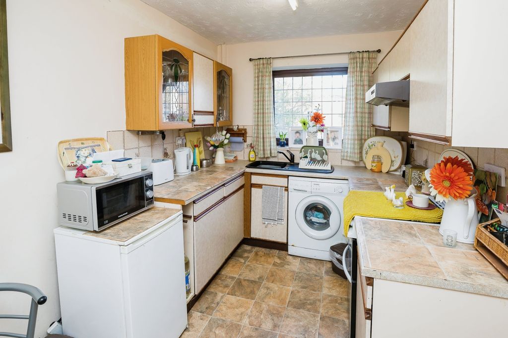 Property photo 3 of 9