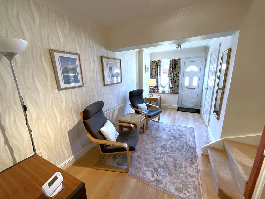 Property photo 2 of 14