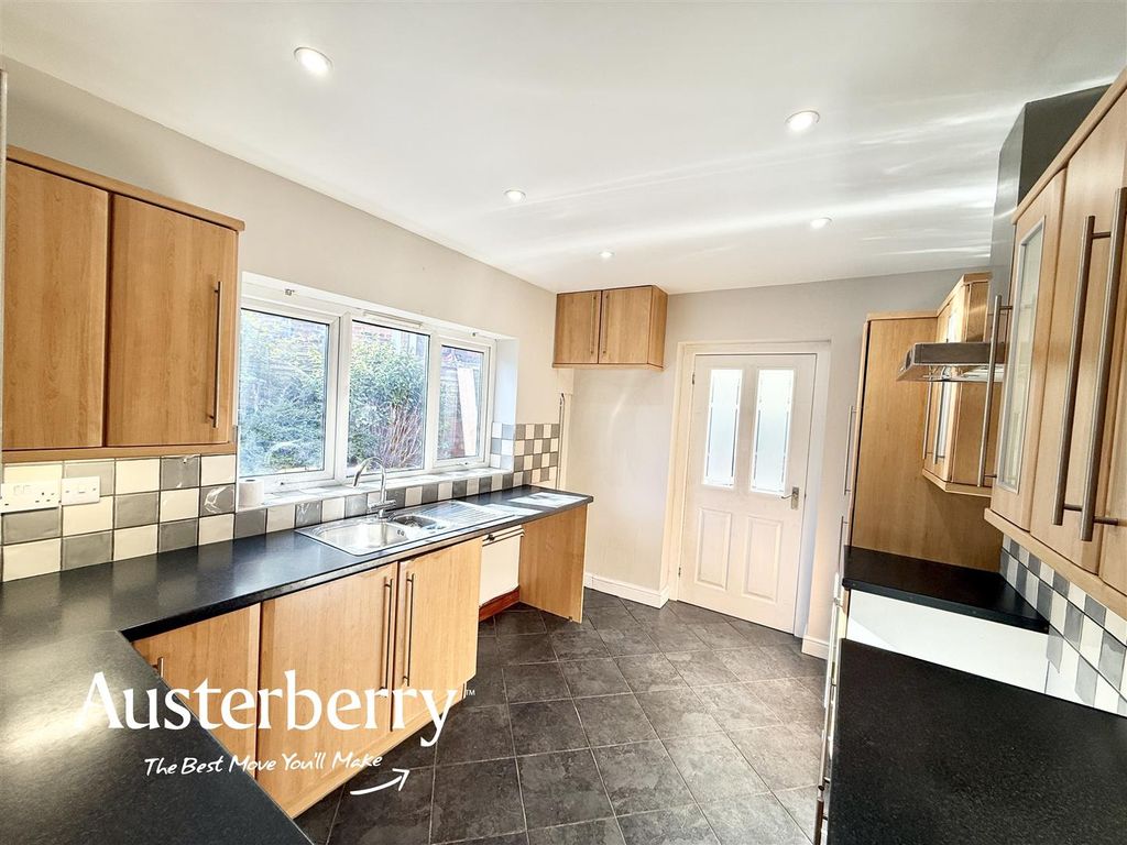 Property photo 3 of 14 Img_0077 2.Jpg