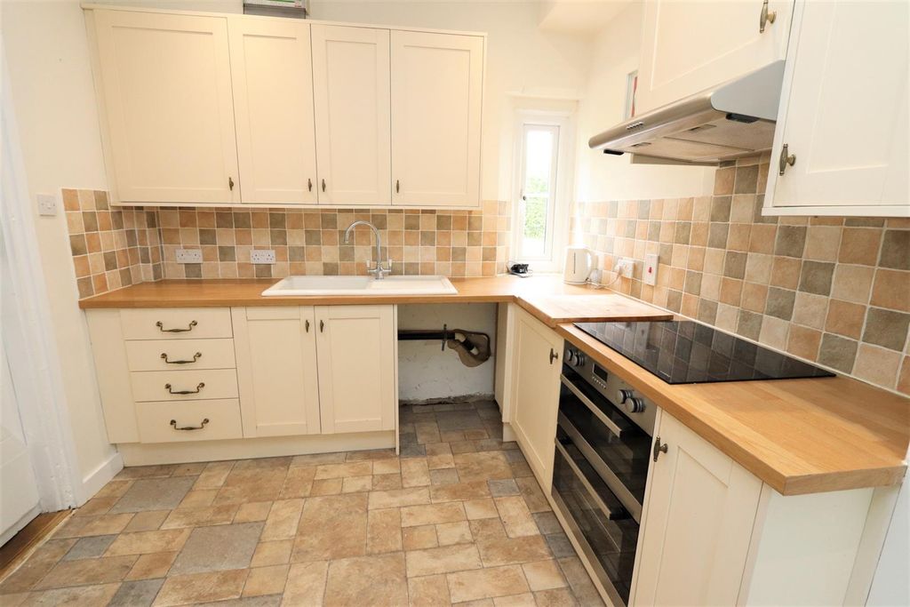 Property photo 3 of 15