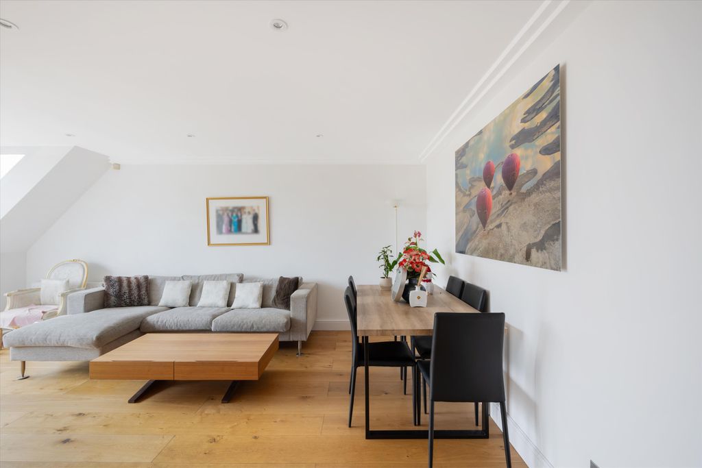 Property photo 3 of 14 Image