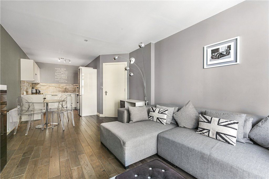 Property photo 1 of 15 Kitchen/Reception