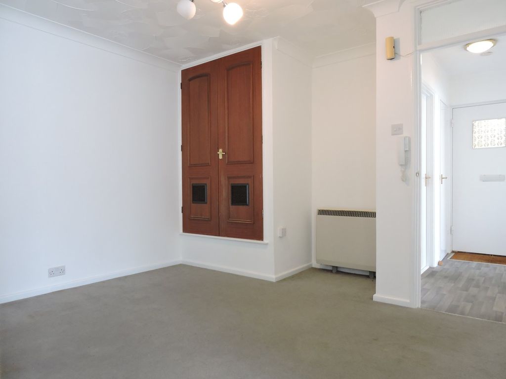 Property photo 3 of 19