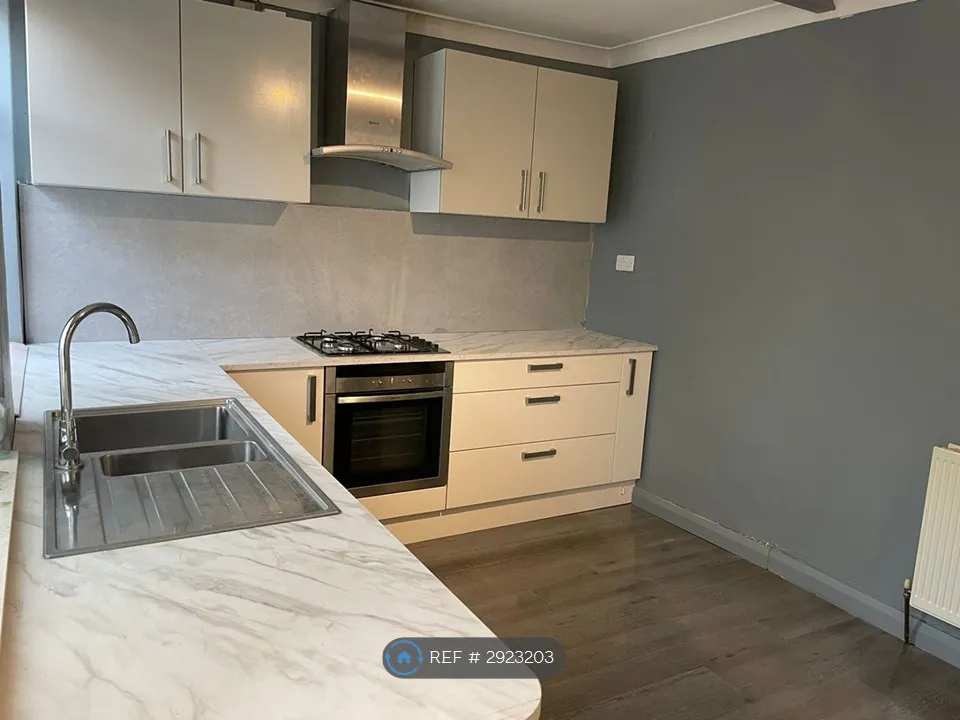 House in Nottingham NG9 - More