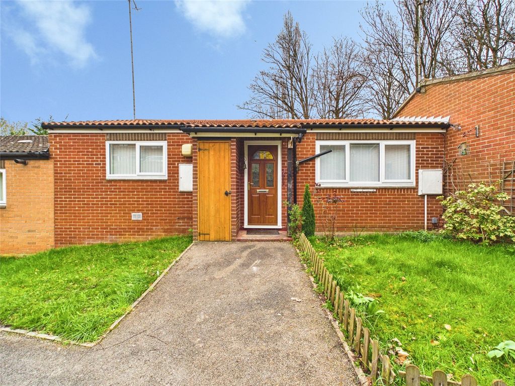 Property photo 1 of 14 Picture No. 12