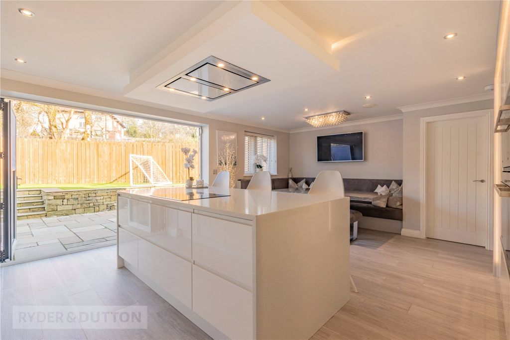 Property photo 1 of 56 Kitchen/Breakfast