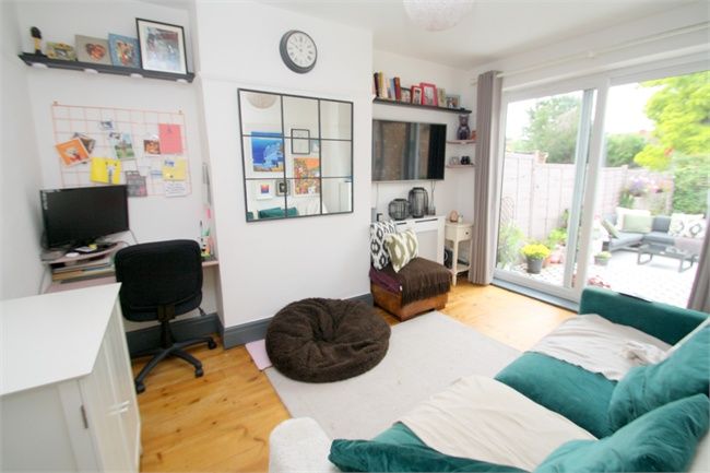 Property photo 1 of 5