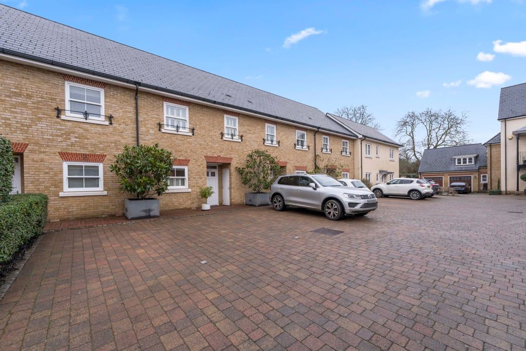 Property photo 2 of 22