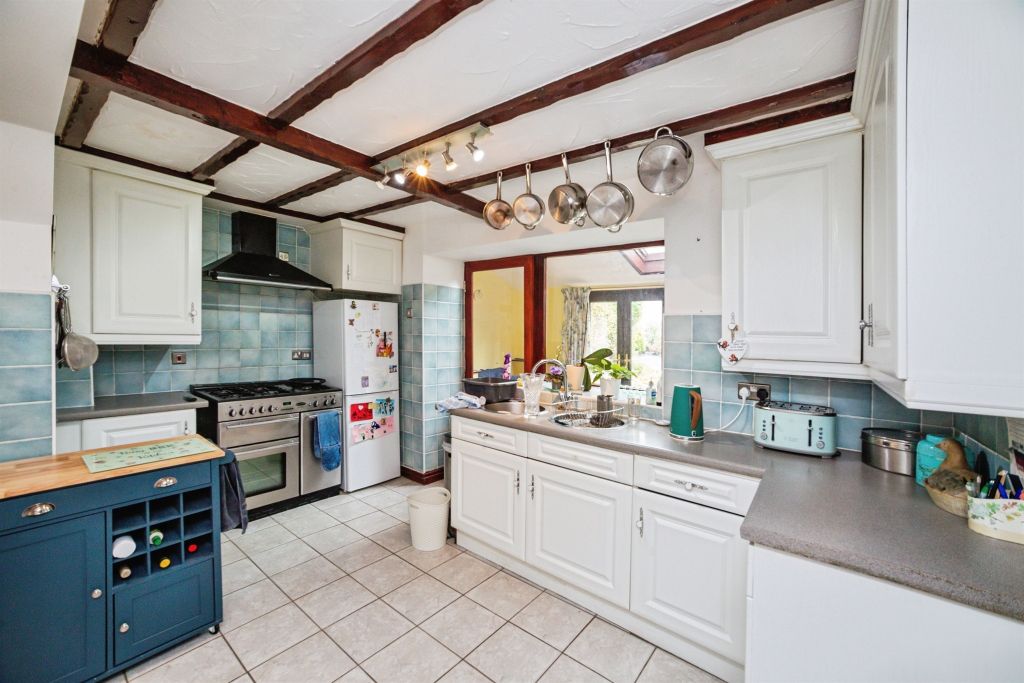 Property photo 3 of 17