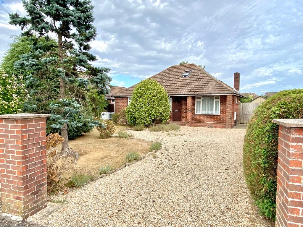 Property photo 1 of 21 Front