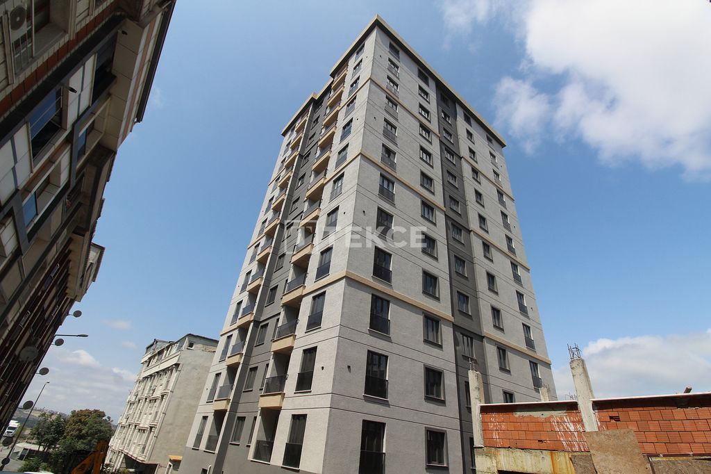 Property photo 2 of 17