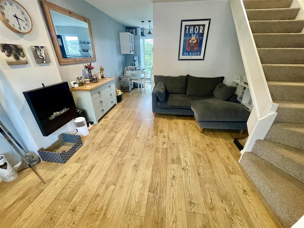 Property photo 3 of 12 Img_8633.Jpg