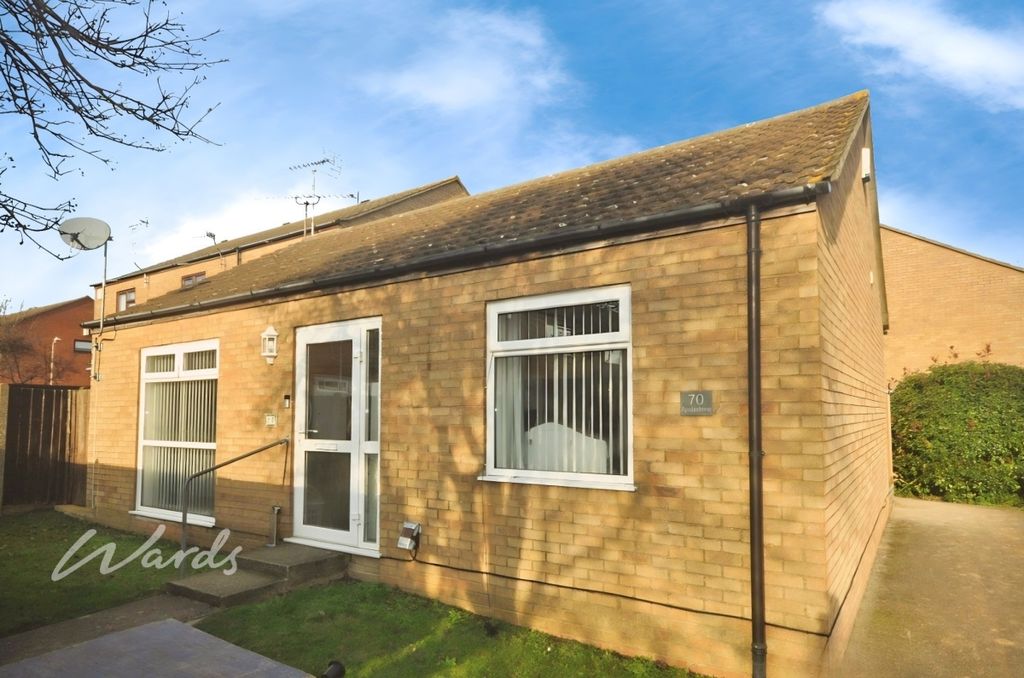 Property photo 1 of 7 Front