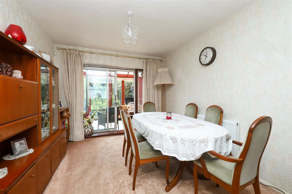 Property photo 3 of 12 Dining Room