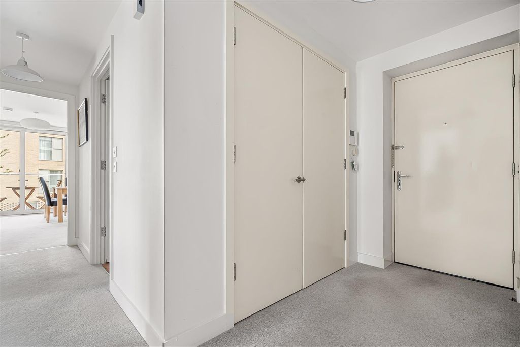 Property photo 2 of 17 3_78905.Jpg