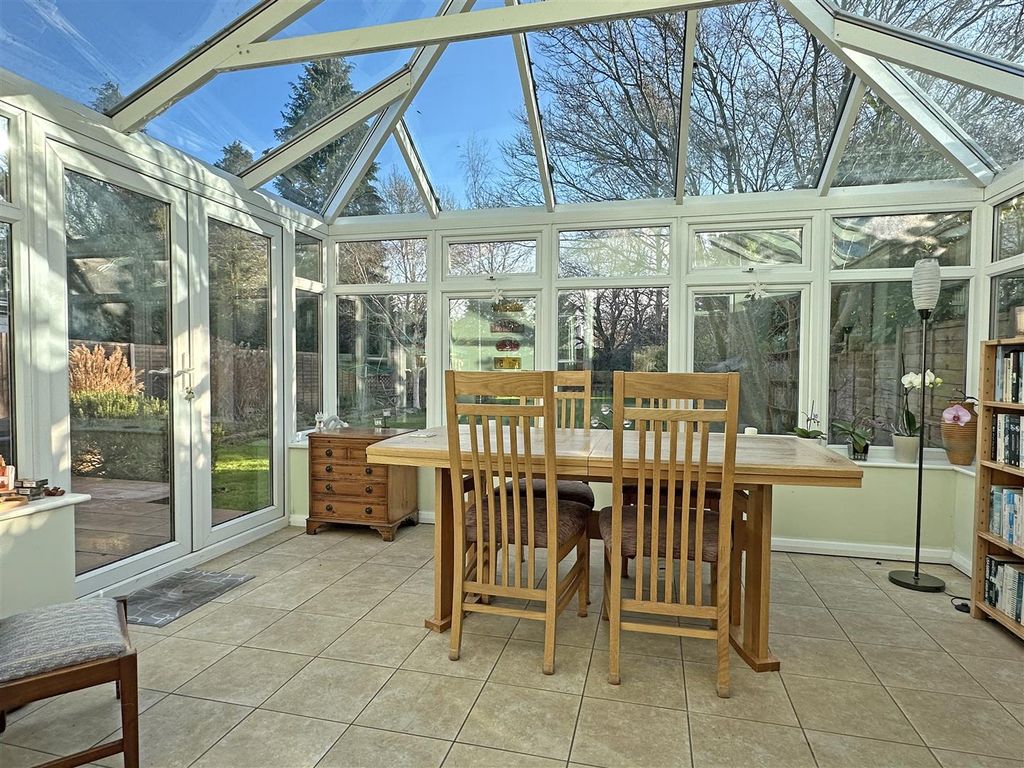 Property photo 2 of 31