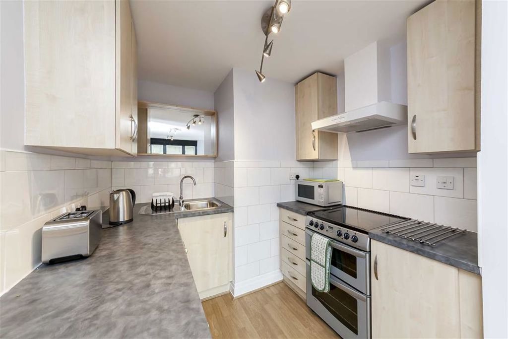 Property photo 3 of 5