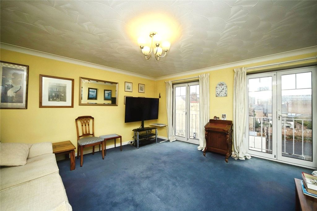 Property photo 3 of 13 Picture No. 48