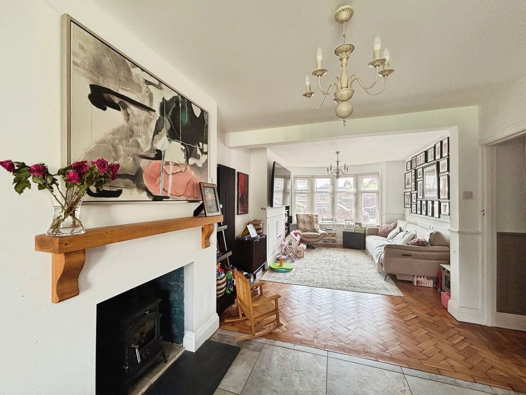 Property photo 3 of 18 Pbox-Img.Jpg