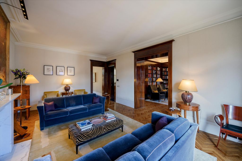 Property photo 3 of 17 Image