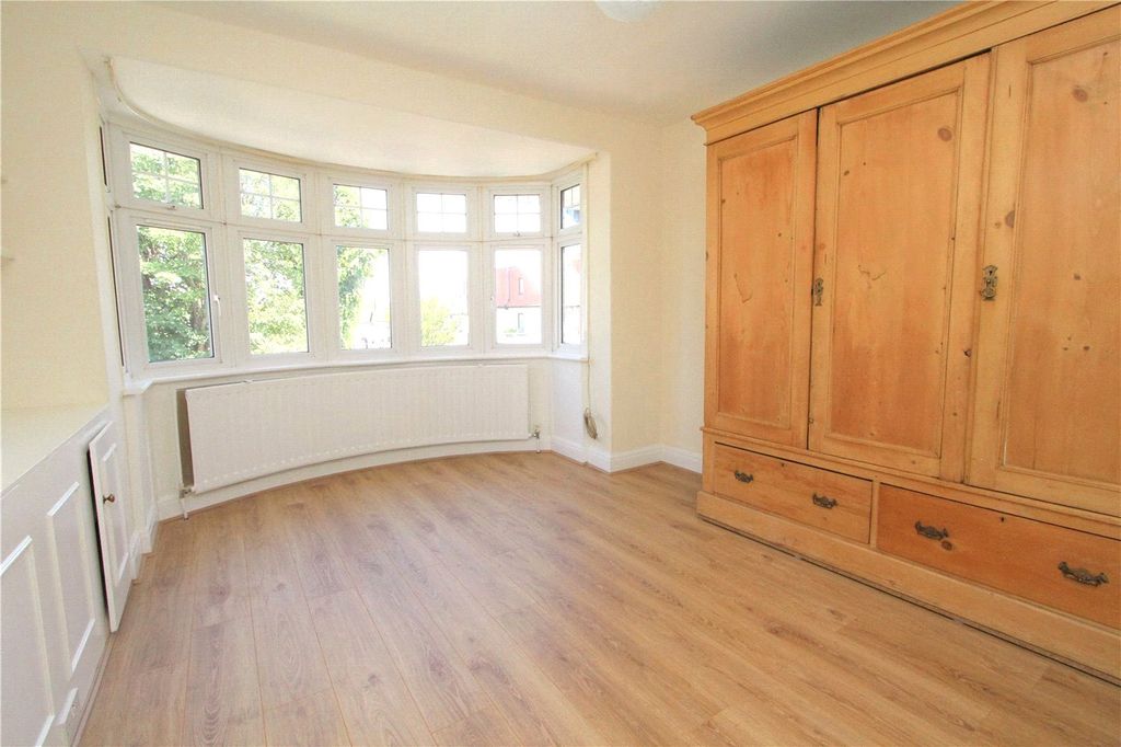 Property photo 1 of 12 Picture No. 17