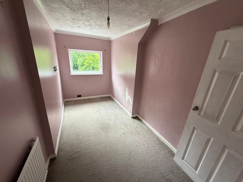 Property photo 3 of 13 Picture No. 02