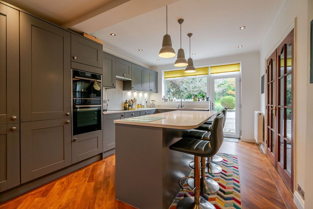 Property photo 3 of 24