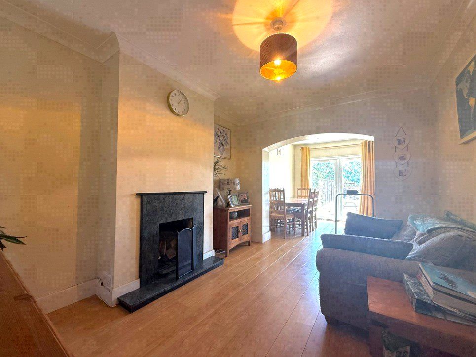 Property photo 2 of 11 Picture No. 12