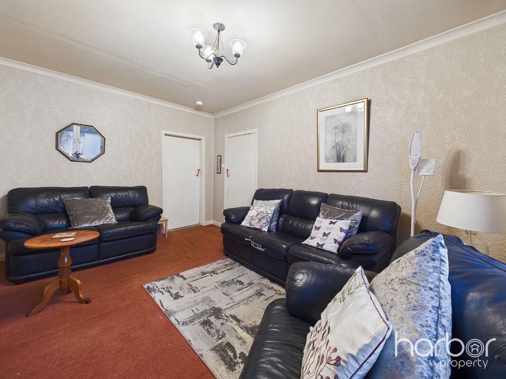 Property photo 3 of 15 4681125