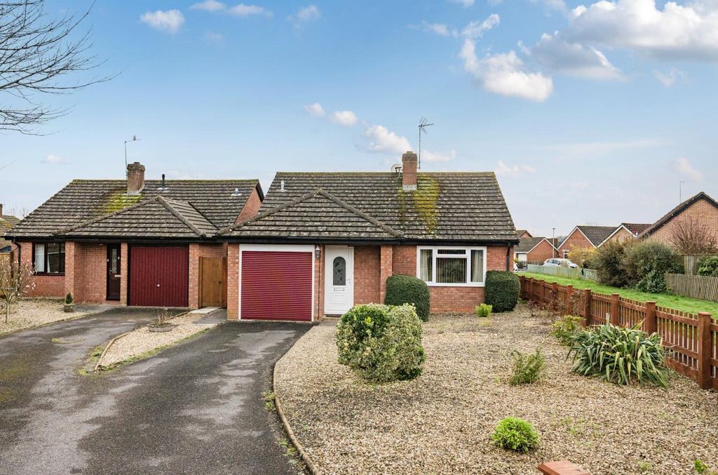 Property photo 1 of 20 1425358-22-69Afe71E16564.Jpg