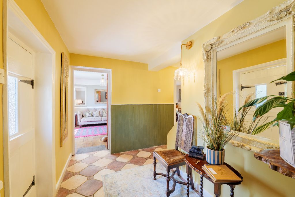 Property photo 3 of 37 5278596