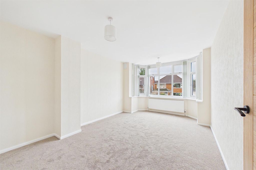 Property photo 3 of 11 Cam03736G0-Pr0227-Still004.Jpg