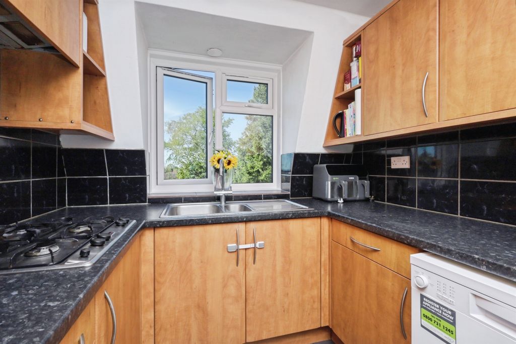 Additional image 4 of 2 bed flat for saleMutton Hall Hill, Heathfield TN21