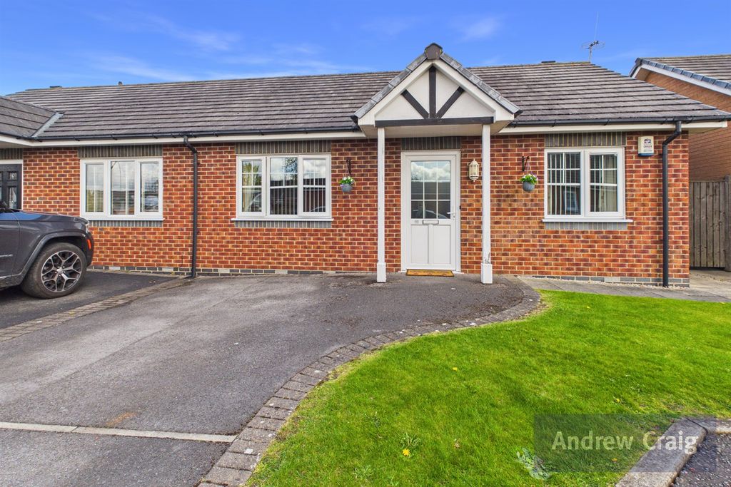 Property photo 1 of 12 (Main)