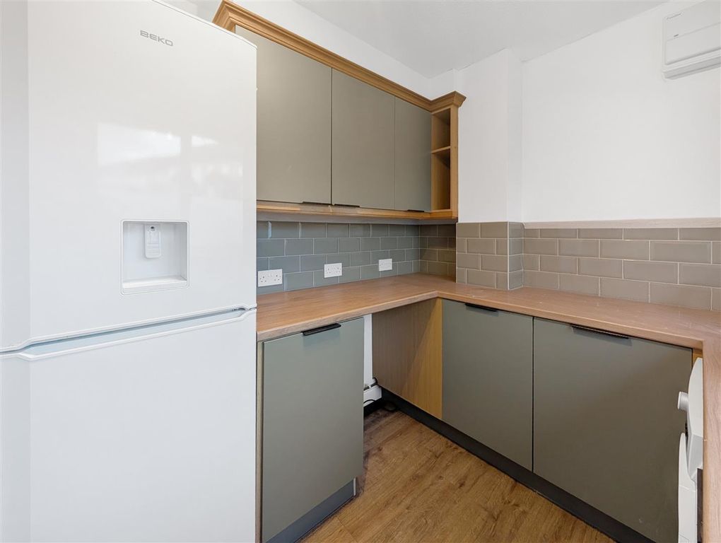 Property photo 3 of 15 Pxl_20260110_150125421Mp2.Jpg