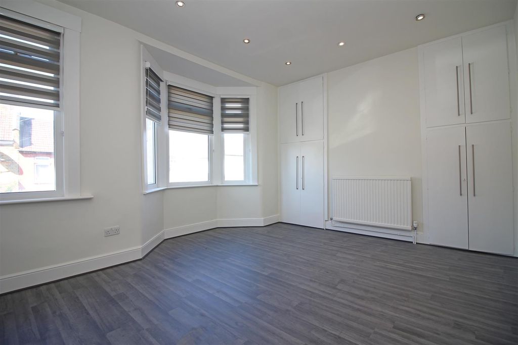 Property photo 2 of 11 120.Jpg