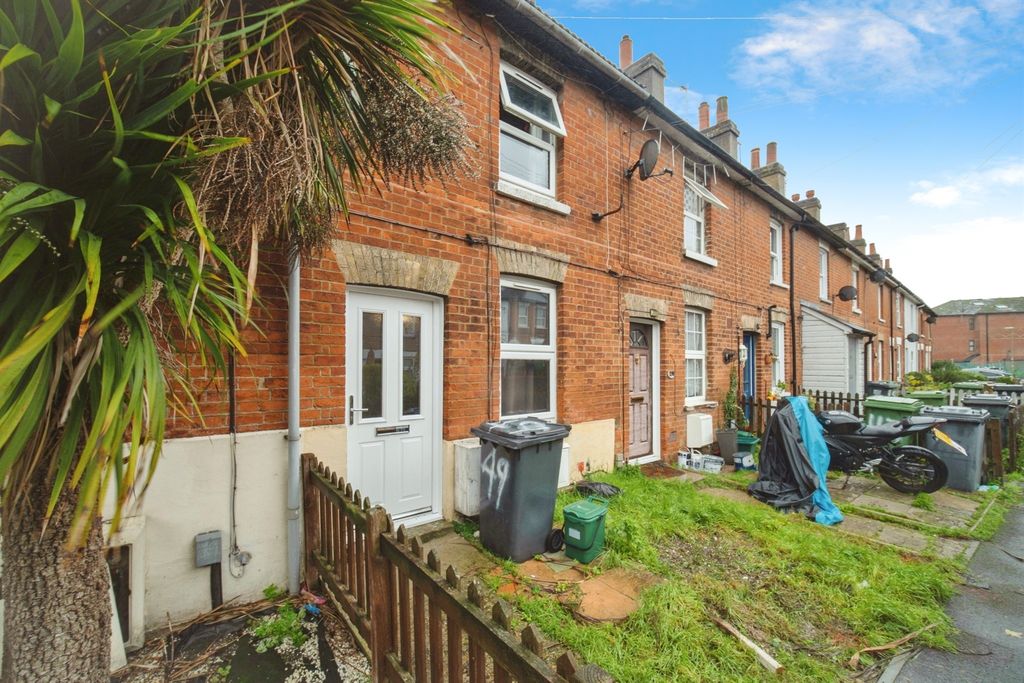 Property photo 1 of 15