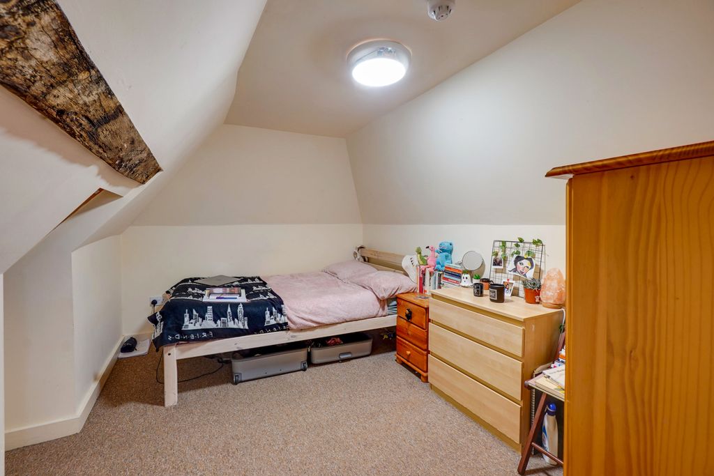 Property photo 2 of 12 Photo 5