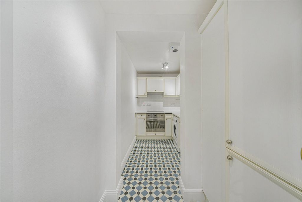 Property photo 3 of 24 Picture No. 07