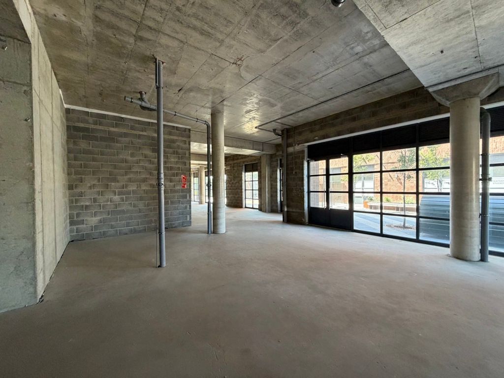 Property photo 3 of 8 Photo 1