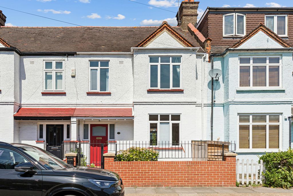 Property photo 1 of 12