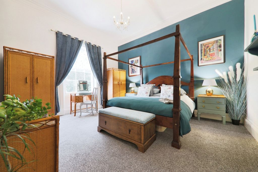 Property photo 2 of 31 3374345