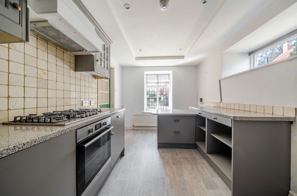 Property photo 3 of 27 1494213-23-6A56533E46372