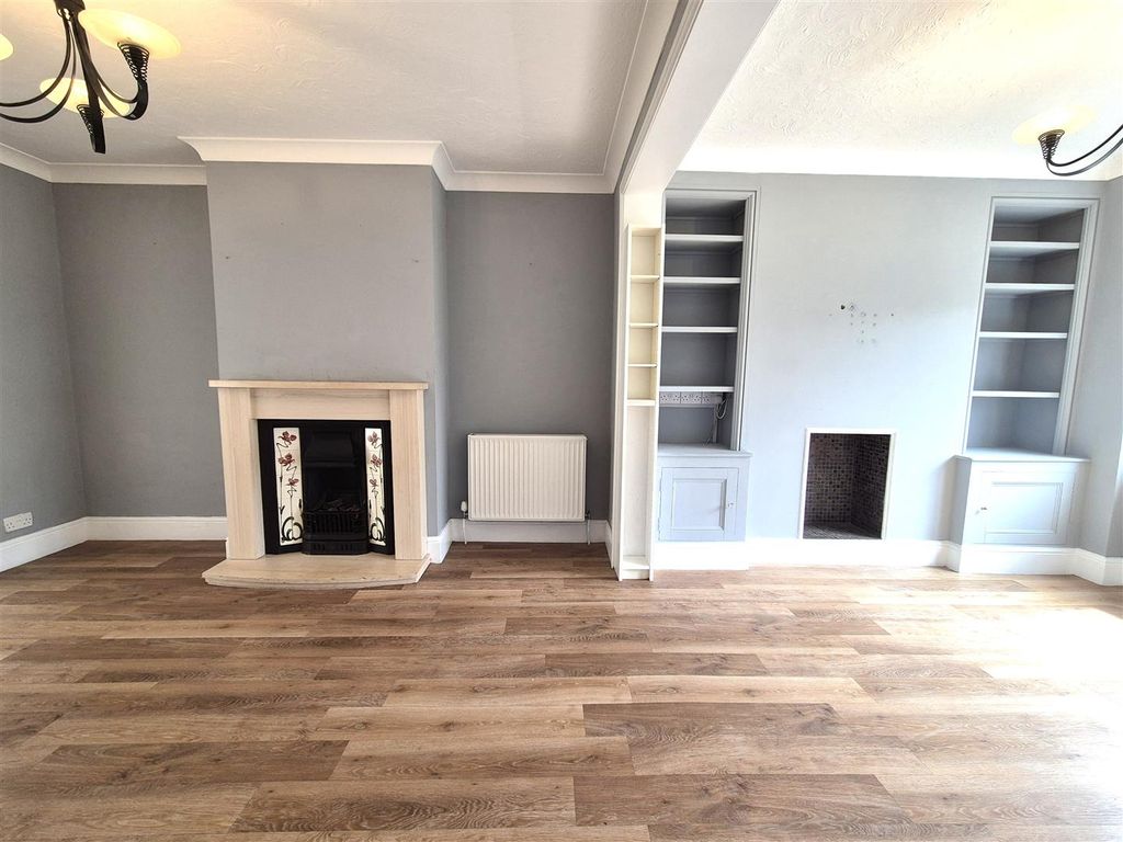 Property photo 3 of 18 17Garlo1.Jpg