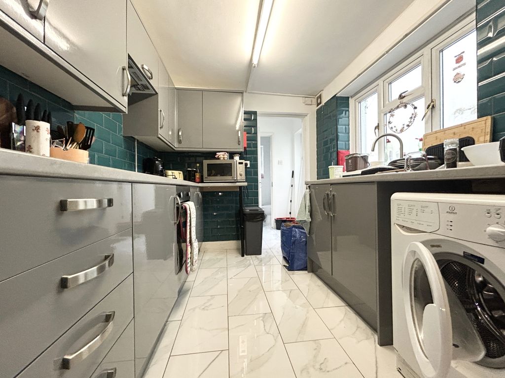 Property photo 1 of 7 Img_5569