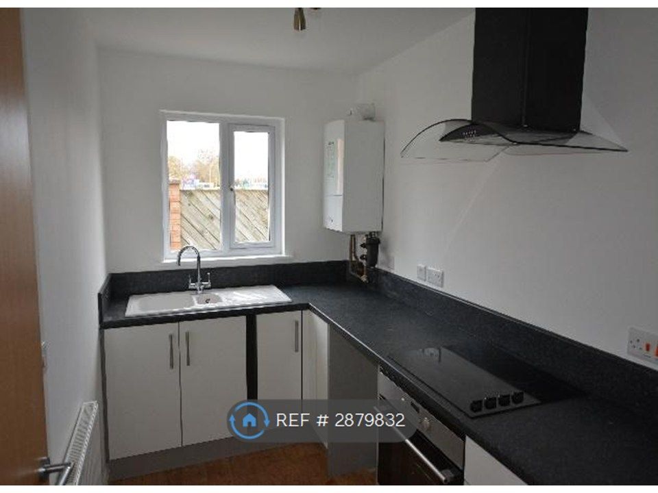Property photo 2 of 5 Kitchen