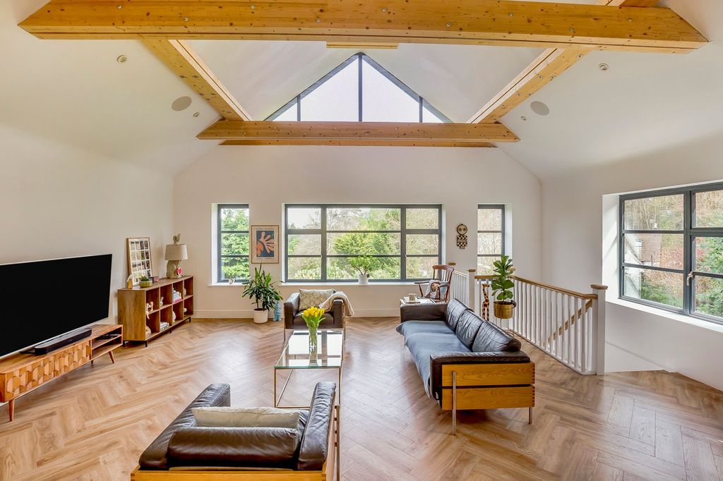 Property photo 2 of 23 Picture No. 51