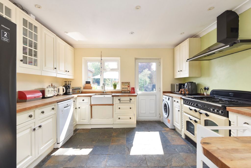 Property photo 3 of 22 50796213